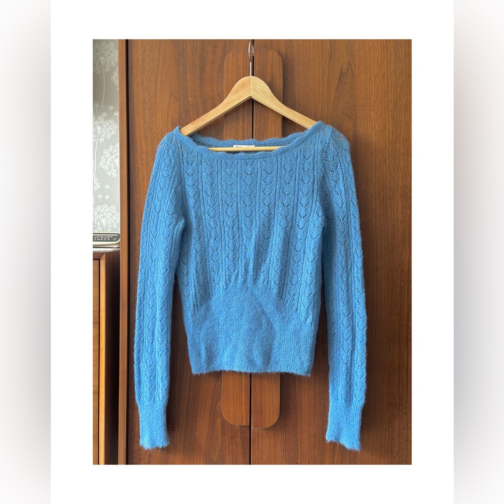 Brand-new Reformation sweater Sz M. No tags / brand new without being worn.NWOT